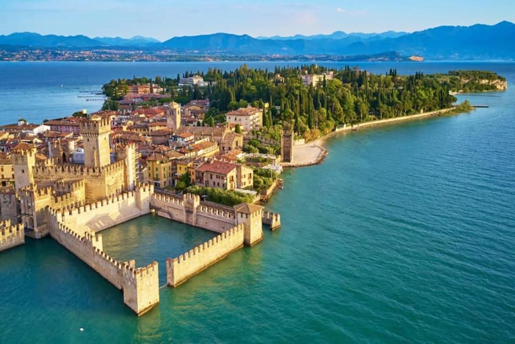 Touristic Apartment "Agata" Sirmione Eksteriør billede