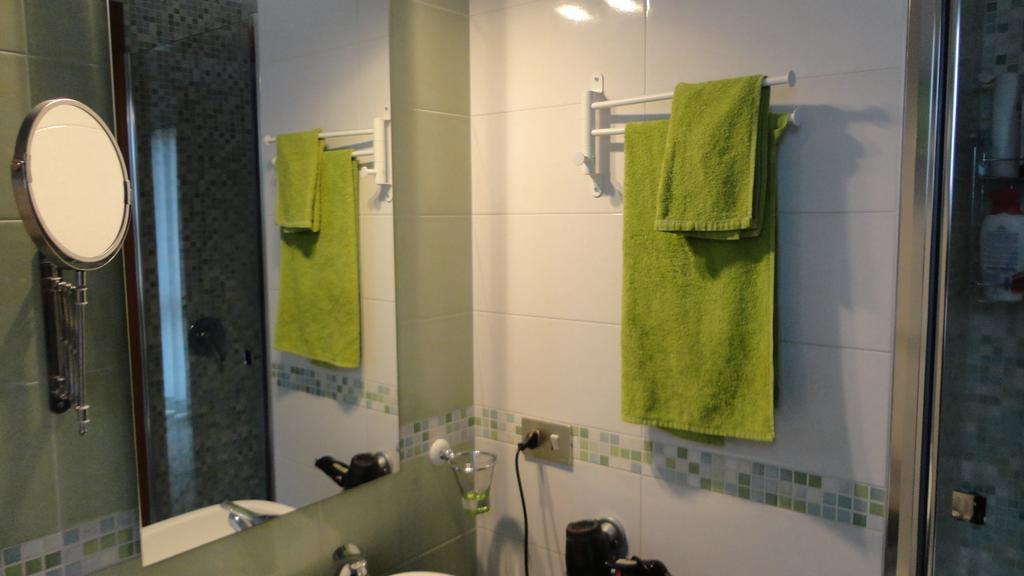 Touristic Apartment "Agata" Sirmione Værelse billede